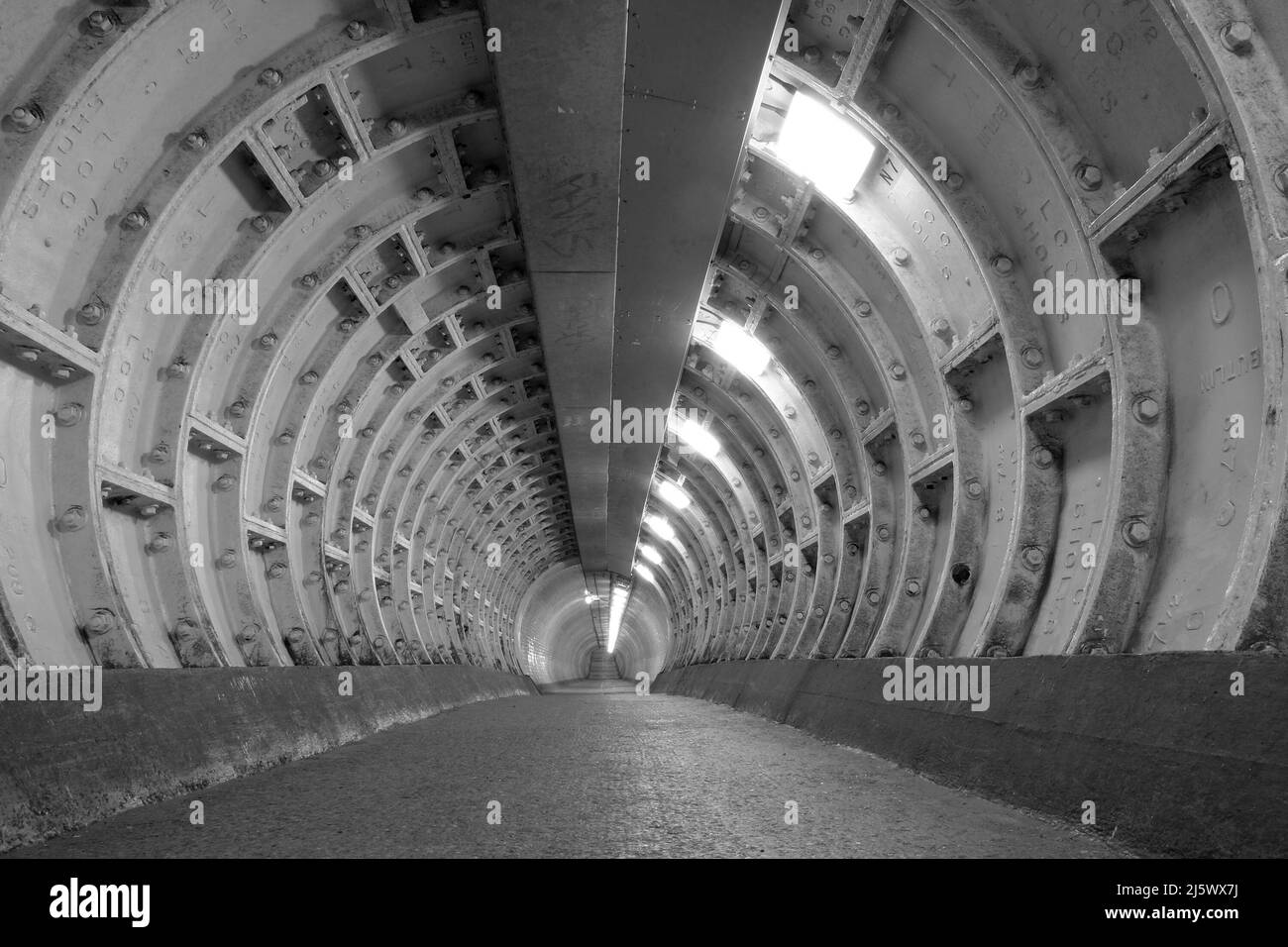All'interno del Greenwich Foot Tunnel, Greenwich, Londra Foto Stock