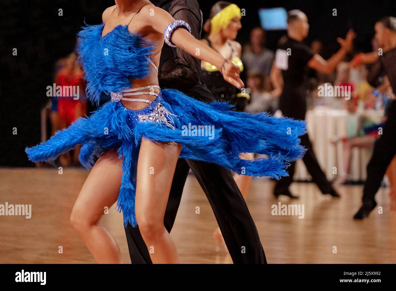 i ballerini della coppia ballano jive nello sport di ballo Foto Stock