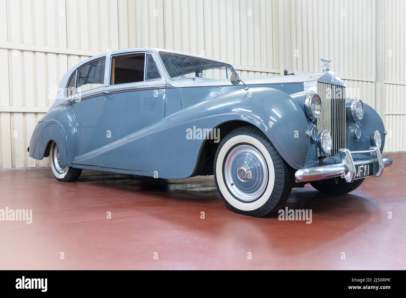 GALDAMES, SPAGNA-8 AGOSTO 2021: 1954 Rolls-Royce Silver Wraith a Torre Loizaga (Miguel de la Via) Museo dell'automobile Foto Stock
