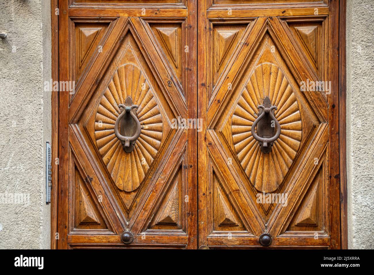 Porte rustiche in legno Segovia, Spagna Foto Stock