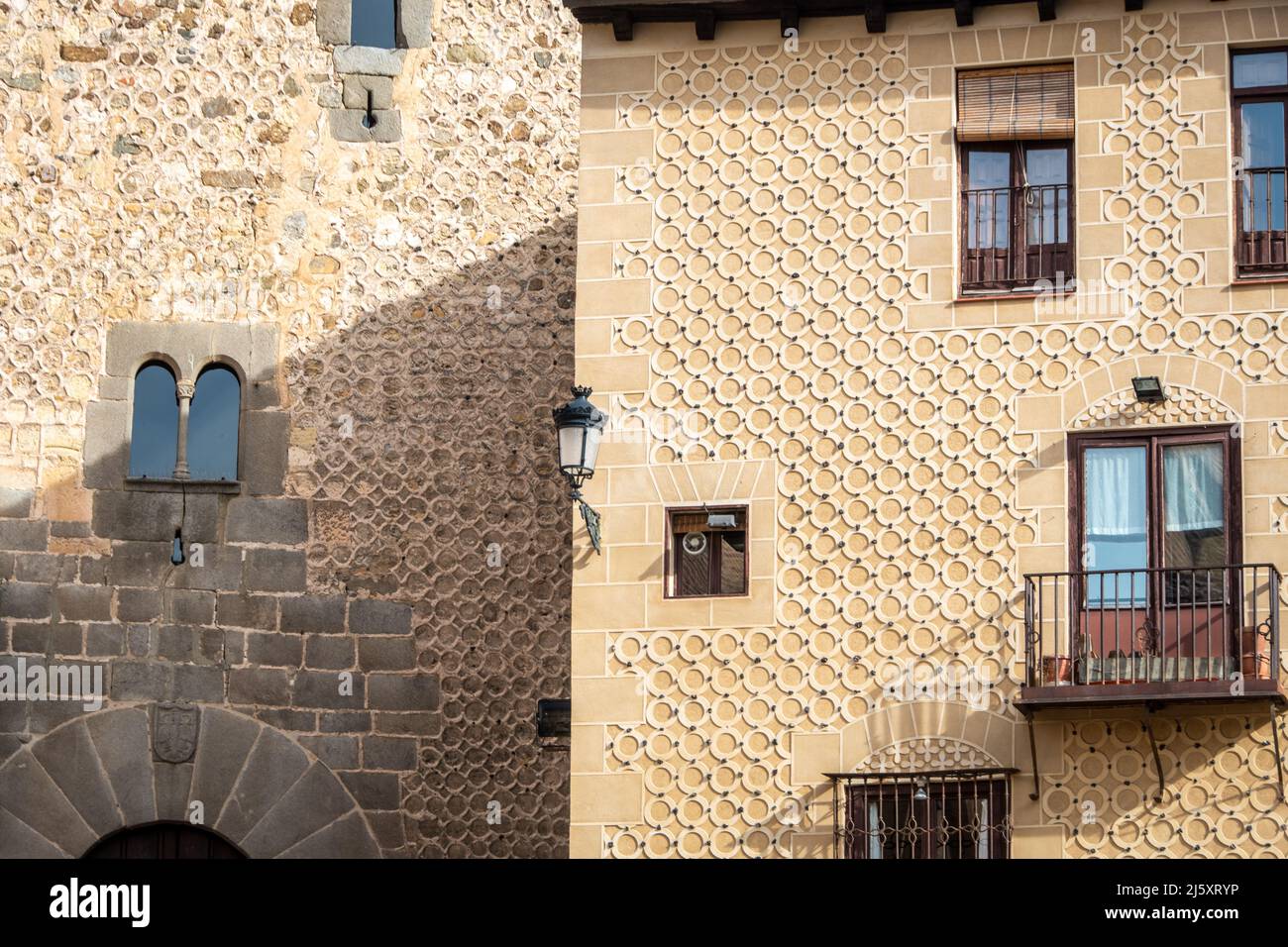 Pareti modellate con cerchi Segovia, Spagna Foto Stock