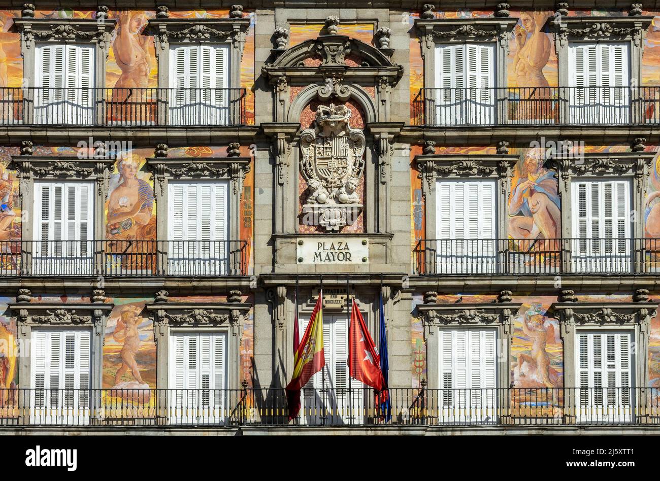 Particolare di un bellissimo edificio in Plaza Mayor (piazza della città) a Madrid, Spagna Foto Stock