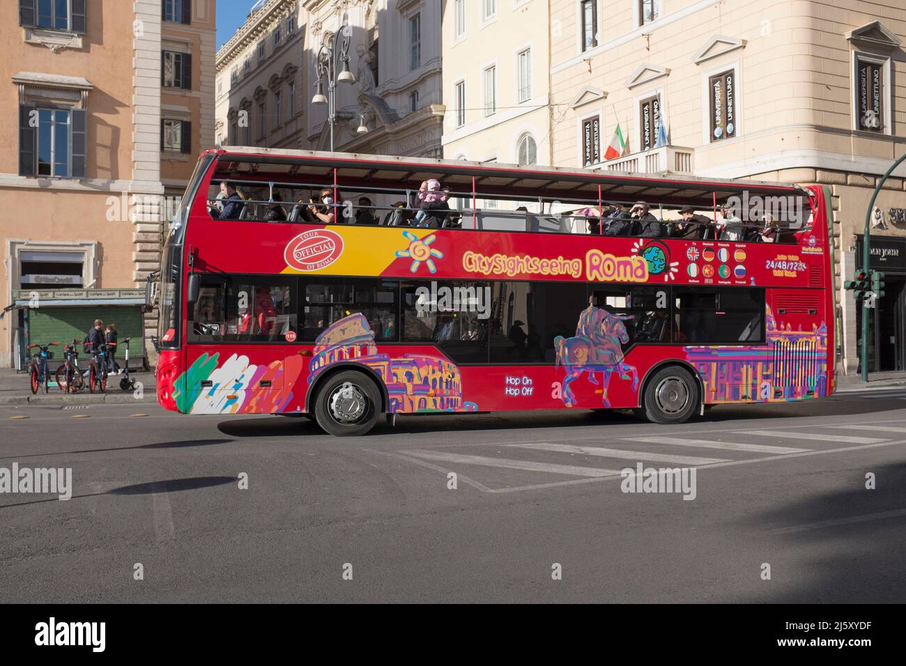 Tour panoramico della città in autobus Roma Italia Foto Stock