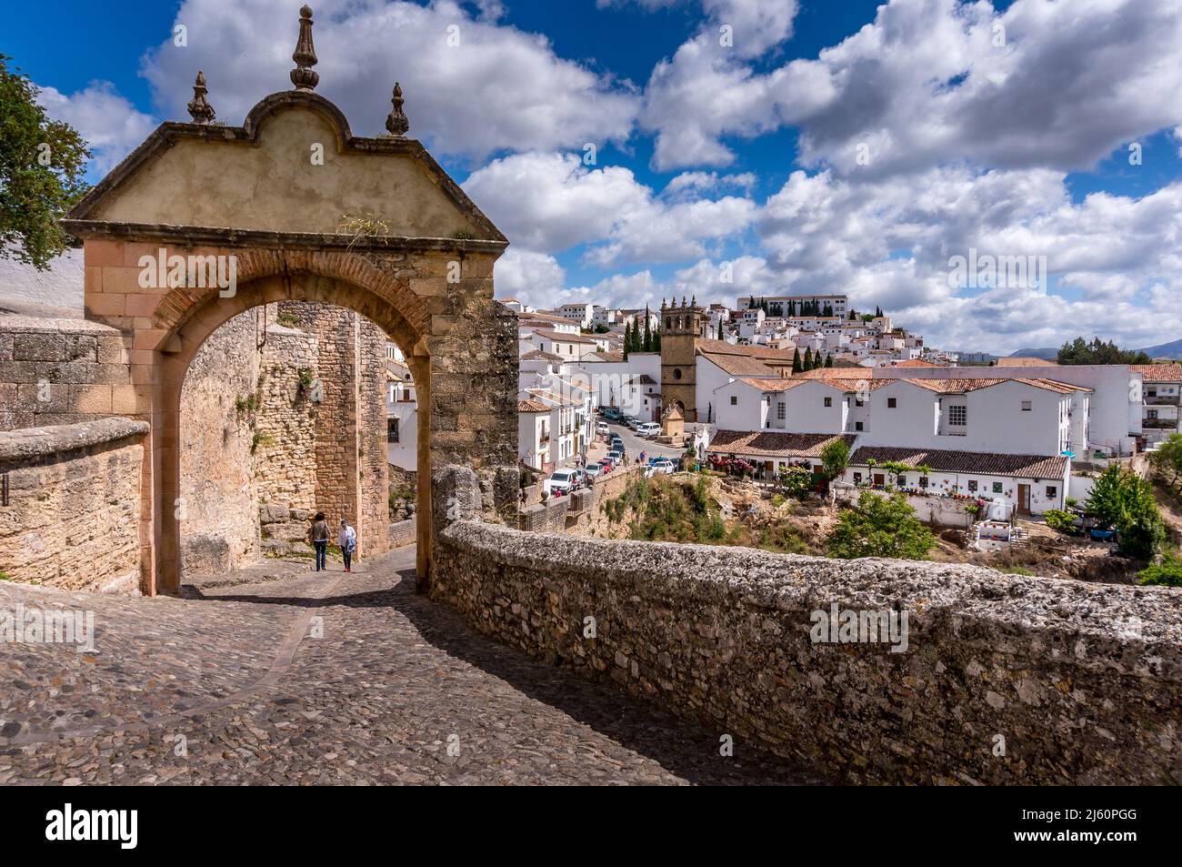 Antico sentiero nel piccolo villaggio di Ronda città moresca Foto Stock