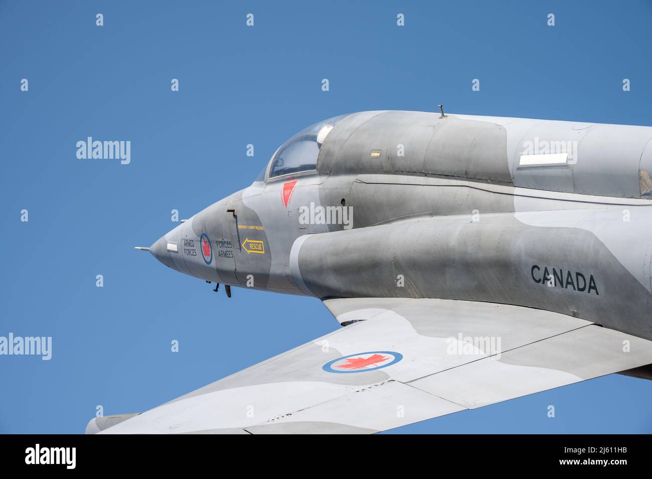 Calgary, Alberta - 24 aprile 2022: Il CF-5 Freedom Fighter in mostra ai Musei militari . Foto Stock