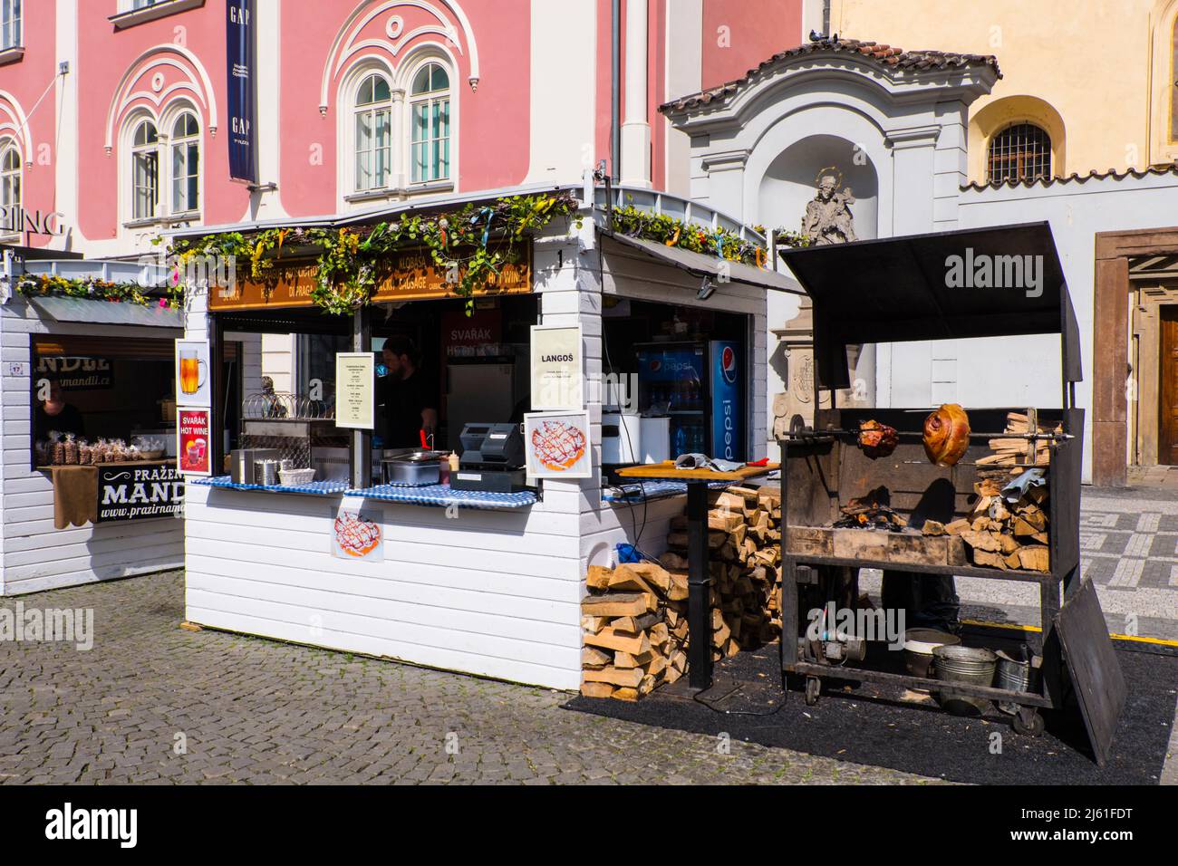 Mercato di Pasqua, Náměstí Republiky, Praga, Repubblica Ceca Foto Stock