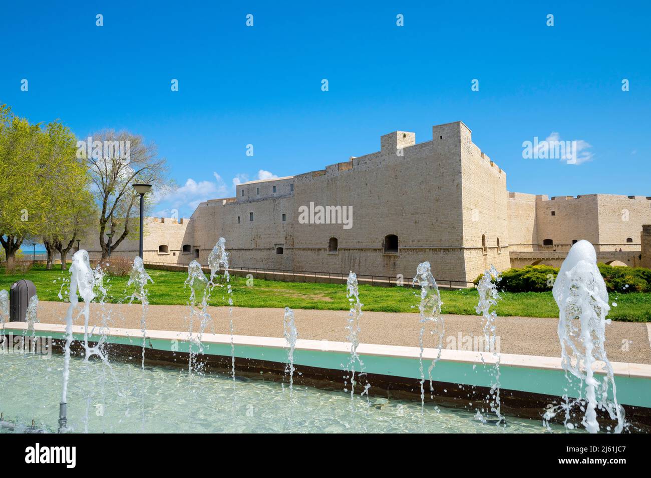 Il castello di Barletta (Castello di Barletta) è una fortezza costiera di Barletta, in Puglia. Foto Stock