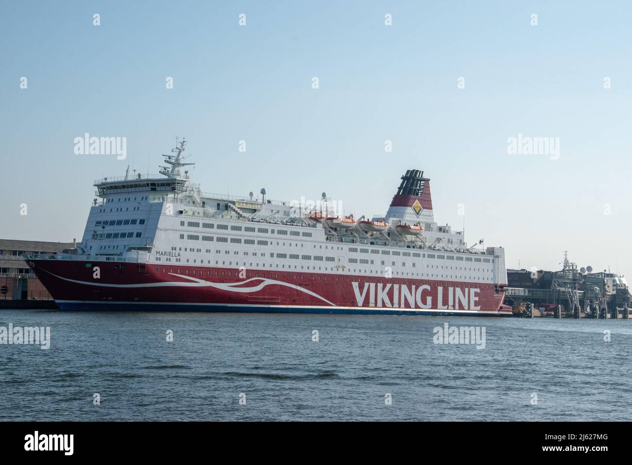 Viking Line MS Mariella a Helsinki, Finlandia. Questa nave è ora di proprietà di Corsica Ferries e opera come MS Mega Regina. Foto Stock
