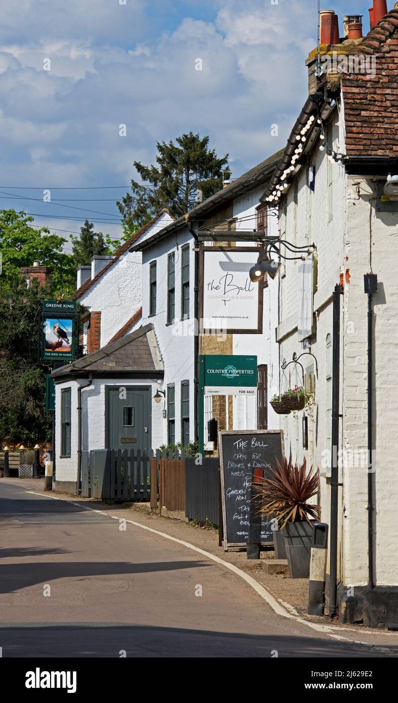 Pub nel villaggio di Gosmore, Hertfordshire, Inghilterra Regno Unito Foto Stock