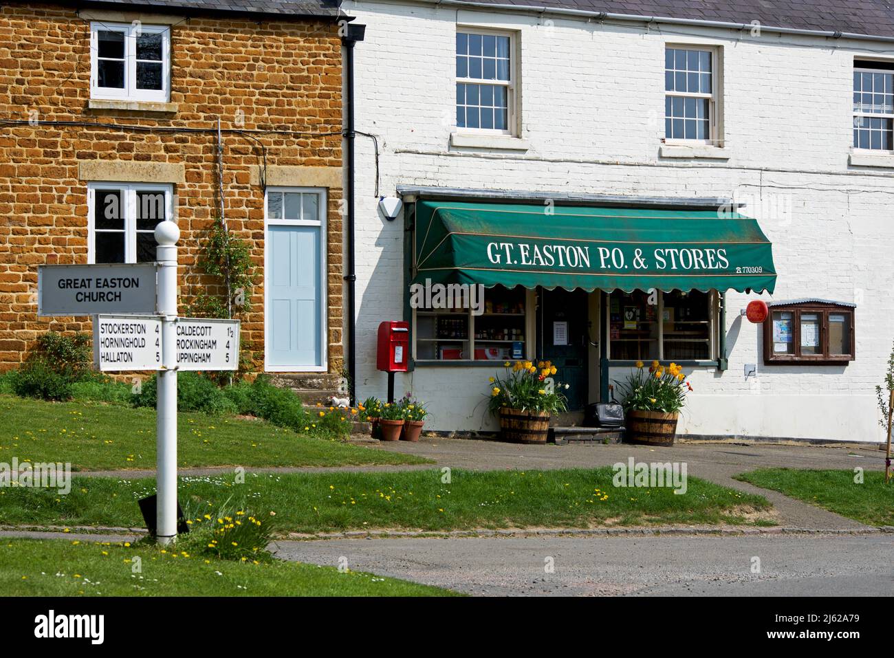 Il negozio del villaggio e l'ufficio postale a Great Easton, Leicestershire, Inghilterra Regno Unito Foto Stock