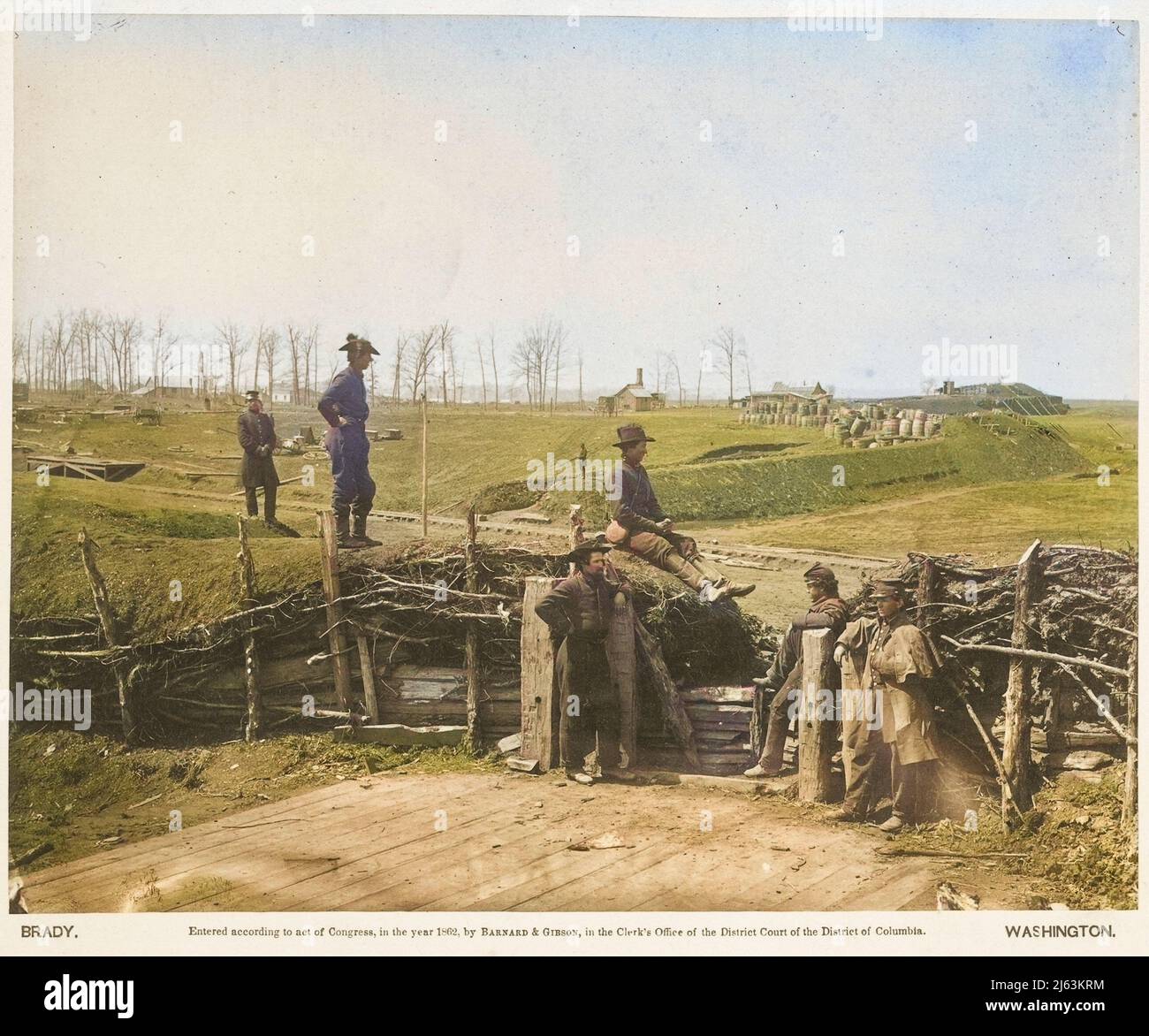 Fortificazioni, Manassas, marzo 1862, Barnard & Gibson. Soldati dell'Unione indagano sulle vaste opere difensive costruite dall'esercito confederato. Foto Stock