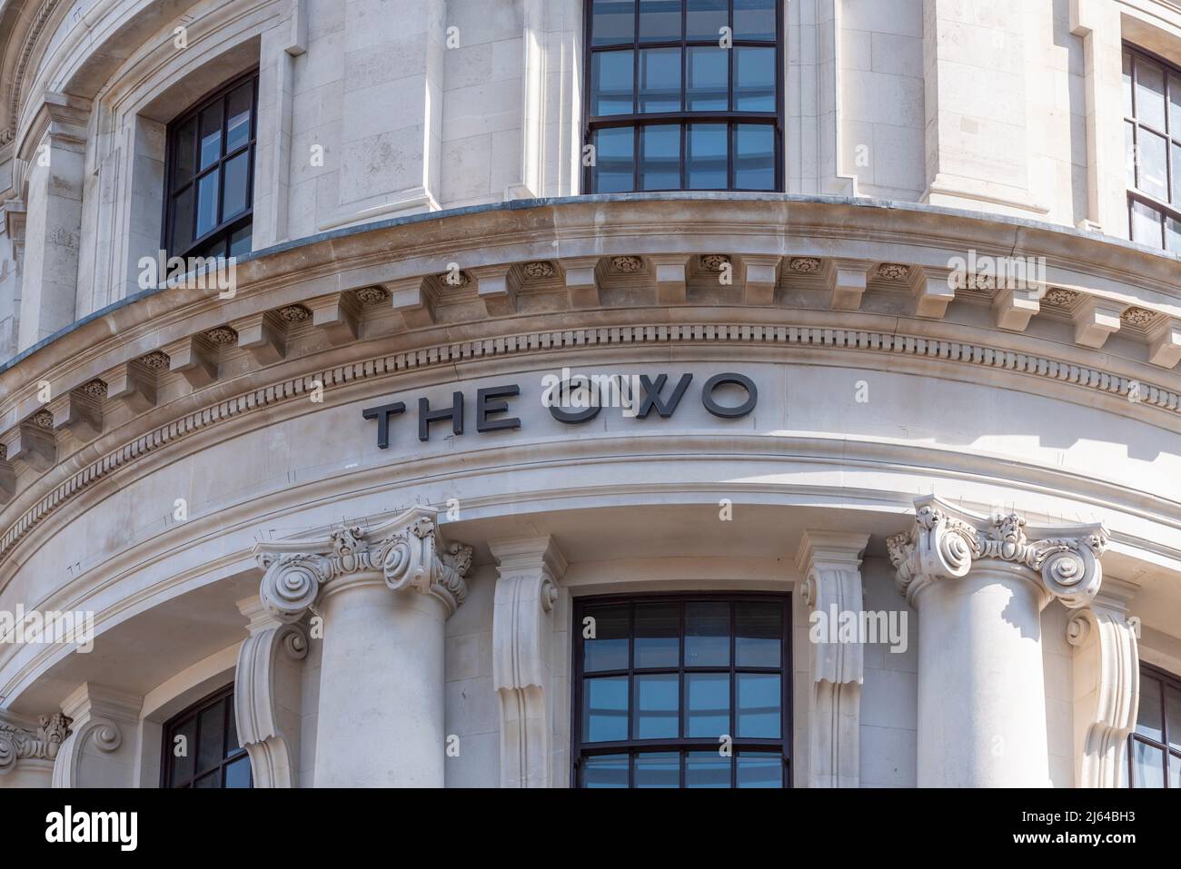 Il dettaglio dell'OWO. Old War Office Building, Londra si rievolve in hotel e residence di lusso gestiti da Raffles. Grande edificio neo-barocco Foto Stock