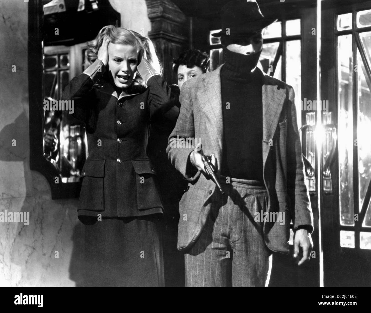 PEGGY EVANS, DIRK BOGARDE, LA LAMPADA BLU, 1950 Foto Stock