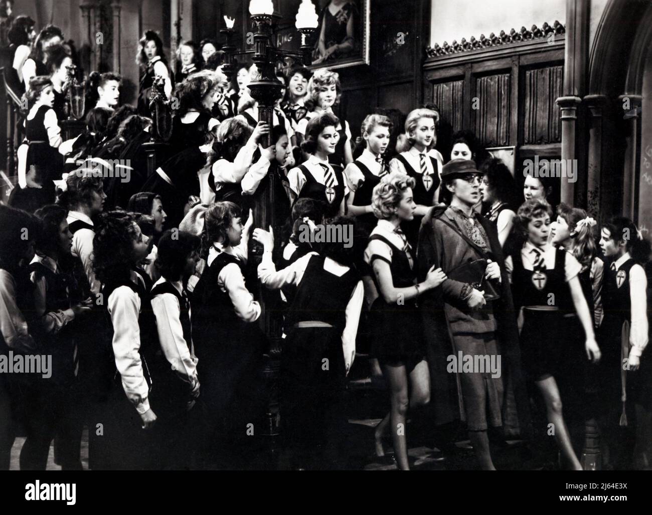 ALASTAIR SIM, OMICIDIO BLU A ST. TRINIAN'S, 1957 Foto Stock