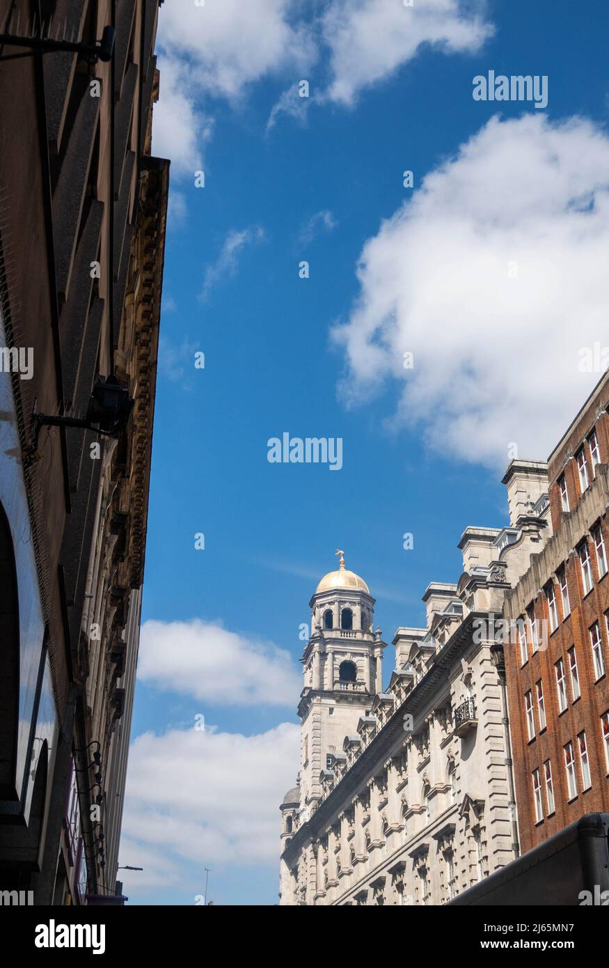 Il Royal Insurance Building, patrimonio mondiale del grado II, è ora un Aloft Hotel a Liverpool Foto Stock