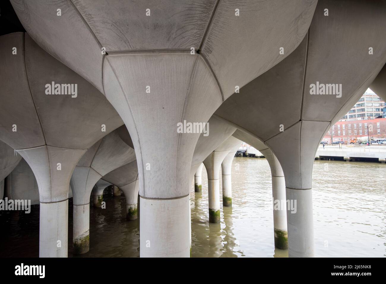 Little Island Park al molo 55, New York USA Foto Stock