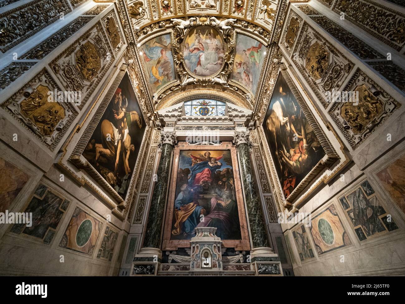 Roma. Italia. Basilica di Santa Maria del Popolo. La Cappella Cerasi (la Cappella Cerasi). La Cappella Cerasi, famosa per i capolavori di Caravaggio, t Foto Stock