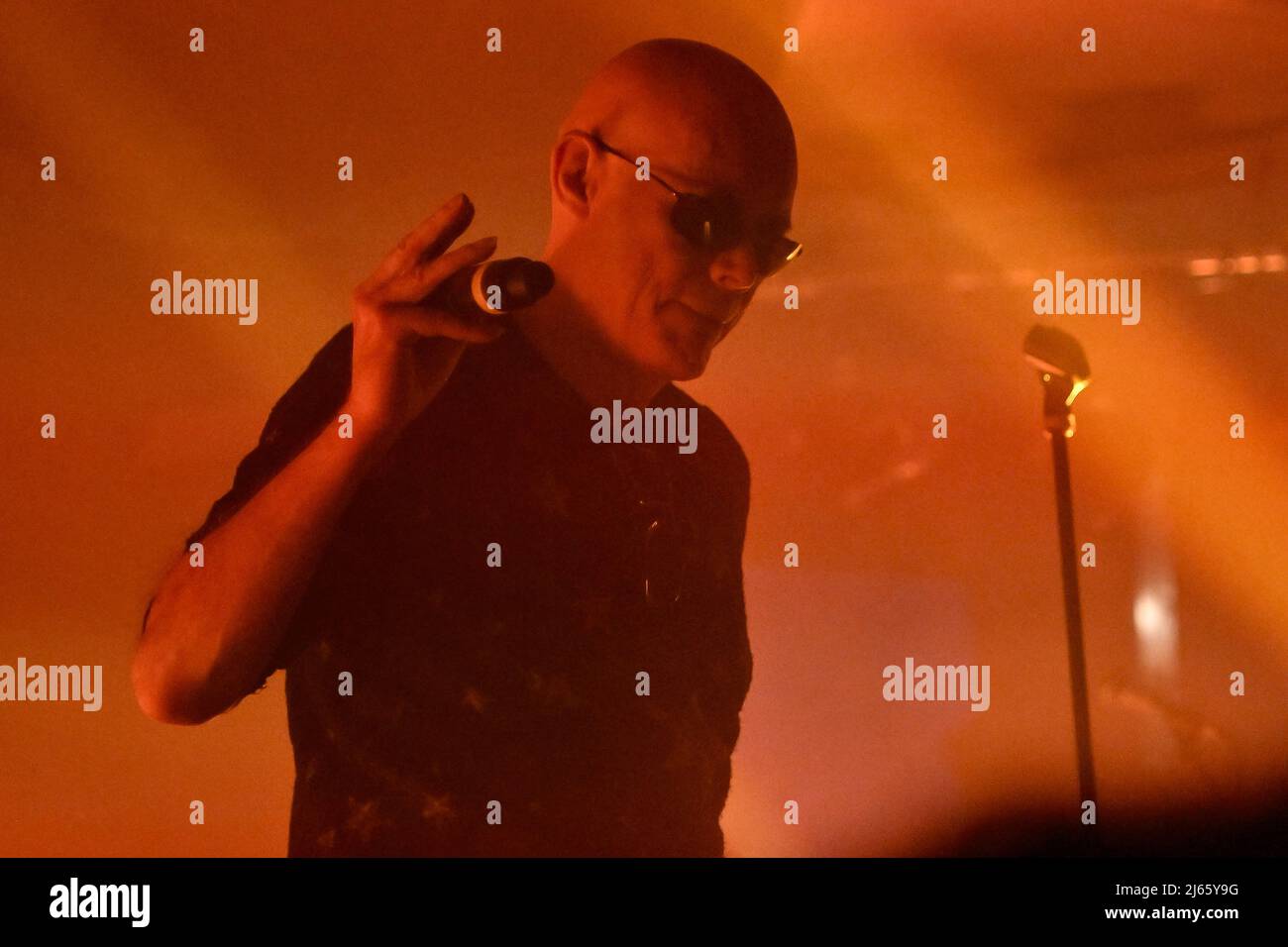 Ciampino, Italia. 27th Apr 2022. Andrew Eldritch durante il concerto delle Suore della Misericordia del 27th aprile 2022 presso l'Orion Club di Ciampino. Credit: Independent Photo Agency/Alamy Live News Foto Stock