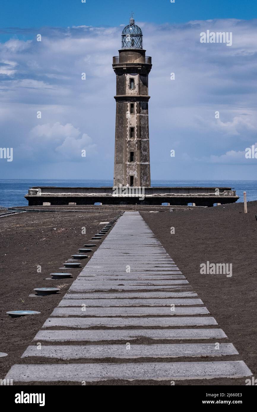Leuchtturm 'Farol da Ponta dos Capelinhos', Faial, Azoren Foto Stock