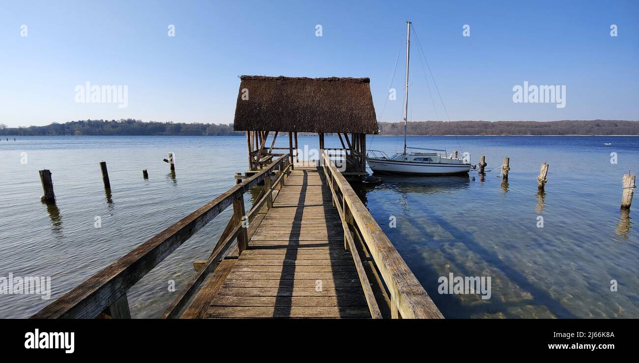 Bootsanleger Roemnitzer Muehle, Roemnitz, Ratzeburger See, Naturpark Lauenburgische Seen, Schleswig-Holstein, Germania Foto Stock