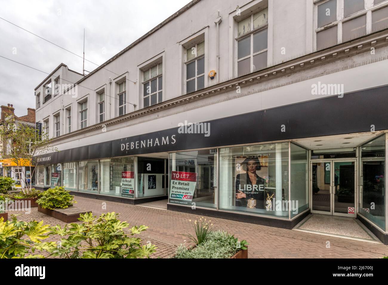 Il negozio Debenhams chiuso in High Street, King's Lynn, Norfolk. Originariamente il grande magazzino locale, Jermyns. Foto Stock