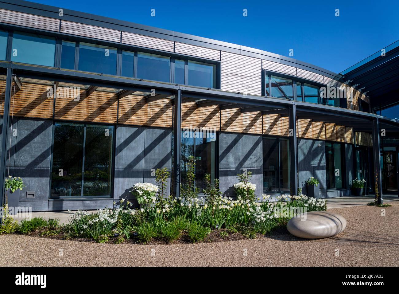 RHS Hilltop – la casa della scienza del giardinaggio, un centro scientifico orticolo a Wisley Garden, Surrey, Inghilterra, Regno Unito Foto Stock