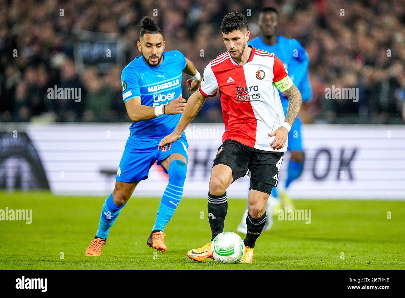 Rotterdam, Paesi Bassi. 28th Apr 2022. ROTTERDAM, PAESI BASSI - APRILE 28: Marcos Senesi di Feyenoord durante la partita della UEFA Europa Conference League tra Feyenoord e Olympique Marsiglia a de Kuip il 28 Aprile 2022 a Rotterdam, Paesi Bassi (Foto di Geert van Erven/Orange Pictures) credito: Orange Pics BV/Alamy Live News Foto Stock