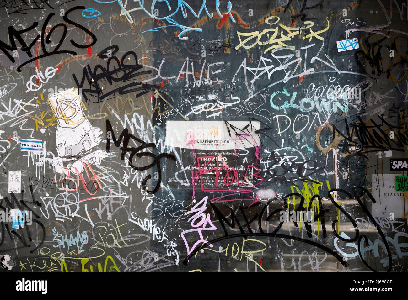 La città di Spalato in Croazia nella regione della Dalmazia, strada graffiti tag Foto Stock