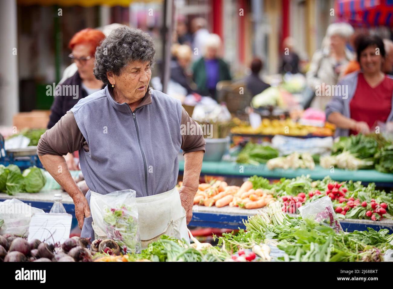 La città di Spalato in Croazia nella regione della Dalmazia, mercato locale mercato verde mercato vendere frutta e prodotti agricoli Foto Stock