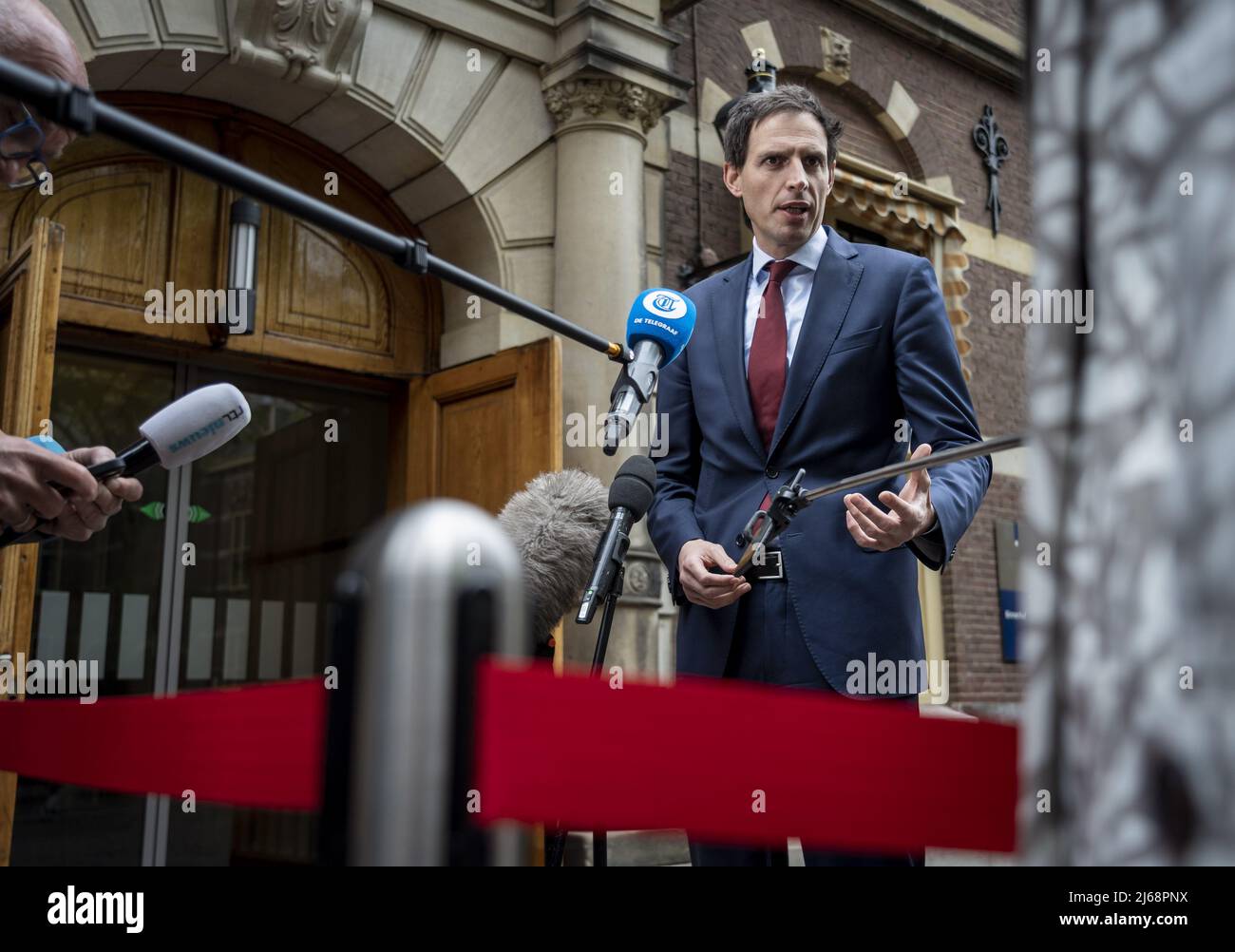 L'Aia, Paesi Bassi. 29th Apr 2022. 2022-04-29 10:37:33 L'AIA - Wopke Hoekstra all'arrivo al Binnenhof per il Consiglio settimanale dei Ministri. ANP LEX VAN LIESHOUT netherlands OUT - belgium OUT Credit: ANP/Alamy Live News Foto Stock