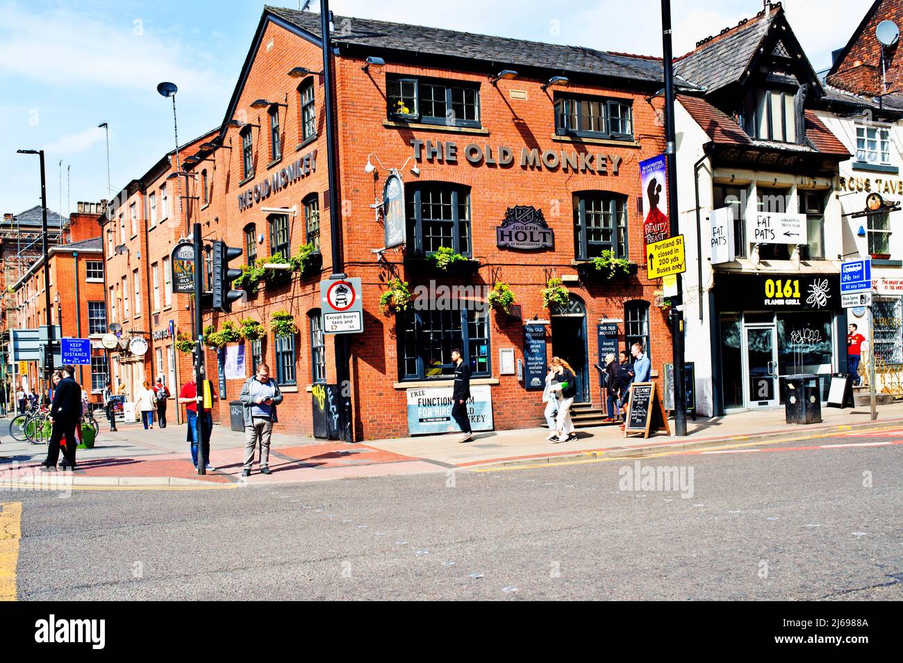 The Old Monkey Pub, Oldham Street, Northern Quarter, Manchester, Inghilterra Foto Stock