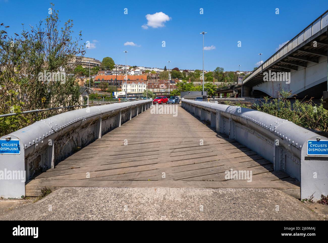 South Entrance Lock Bridge sotto il Plimsoll swing bridge sul Cumberland Basin a Bristol UK - realizzato su disegno di Isambard K Brunel Foto Stock