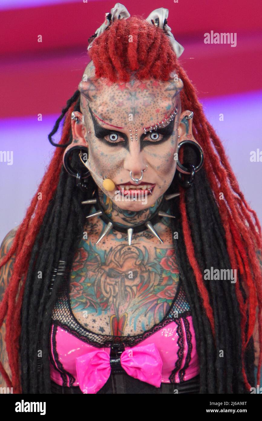 Vampire Woman è un avvocato messicano, una donna d'affari, un attivista, un artista friki e un artista professionista tatuaggio Foto Stock
