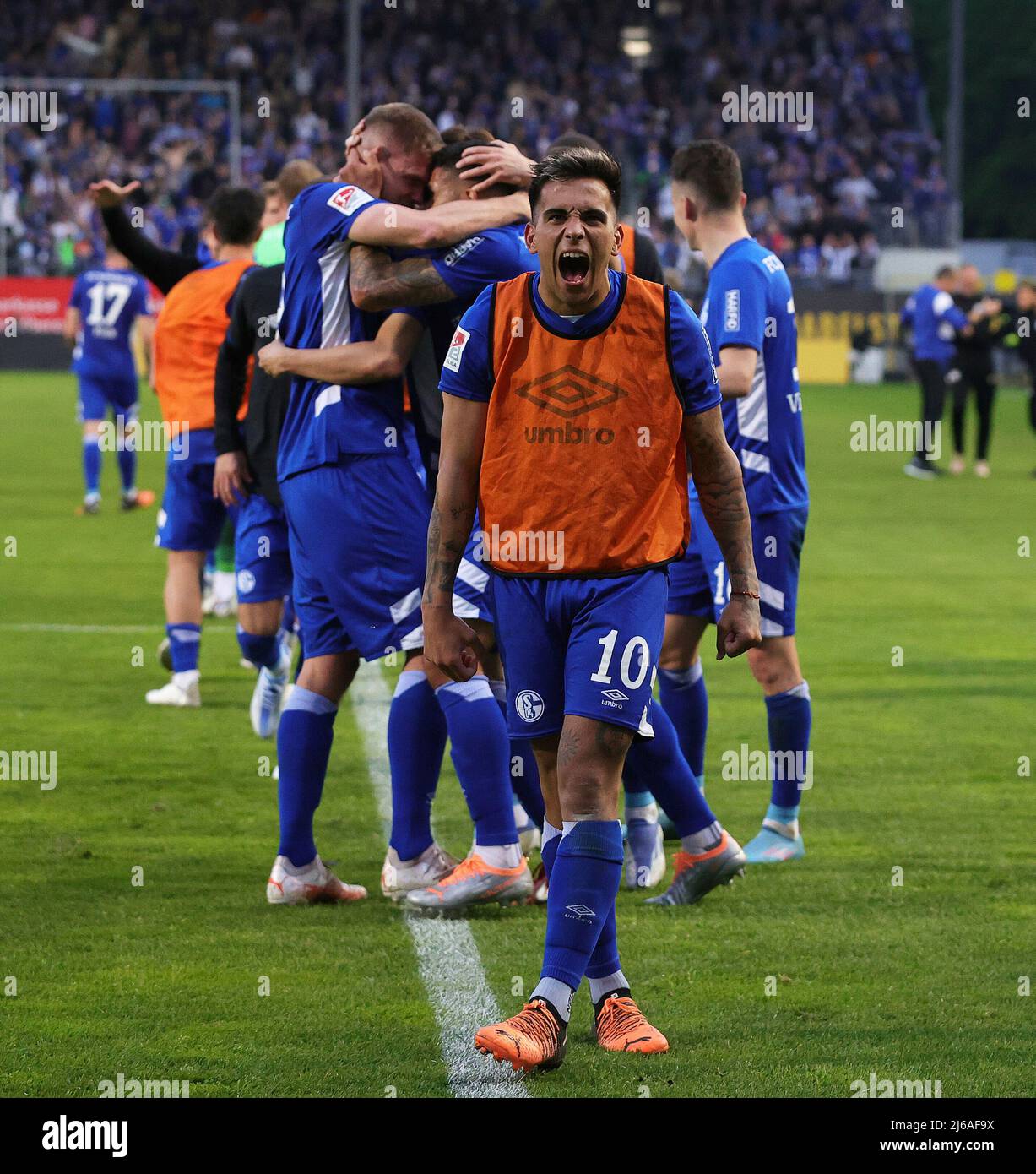 Germania. 29th Apr, 2022. Primo : 29th Aprile 2022, Fuvuball, 2nd Bundesliga, stagione 2021/2022, SV Sandhausen - FC Schalke 04 1: 2 jubilation ZALAZAR, Schalke Credit: dpa picture Alliance/Alamy Live News Foto Stock