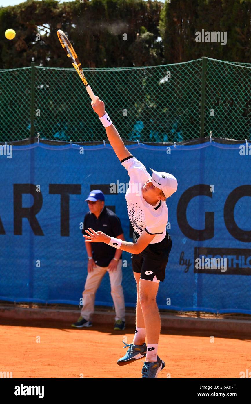 29 aprile 2022, Roma, Italia: Jesper de Jong (NED) durante le quarti di finale all'ATP Challenger Roma Open 2022, torneo di tennis il 29 aprile 2022 al Garden Tennis Club di Roma (Credit Image: © Domenico Cippitelli/Pacific Press via ZUMA Press Wire) Foto Stock