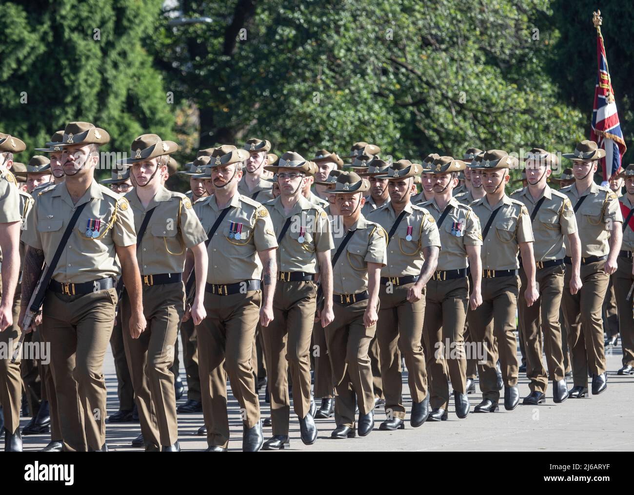 Melbourne Australia: Anzac Day Parade al Santuario della memoria. ANZAC' sta per Australian and New Zealand Army Corps. Foto Stock