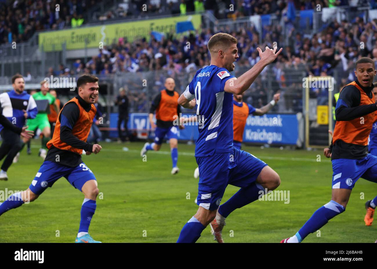 Germania. 29th aprile 2022. Primo: 29th aprile 2022, Fuvuball, 2nd Bundesliga, stagione 2021/2022, SV Sandhausen - FC Schalke 04 1: 2 jubilation to 1: 2 by Simon TERODDE, Schalke Credit: dpa picture Alliance/Alamy Live News Foto Stock