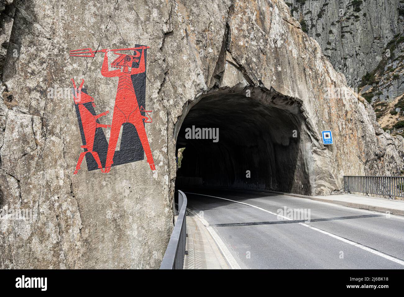 Ponte del Diavolo nella gola di Schöllenen, vicino ad Andermatt, Cantone di Uri, Svizzera Foto Stock