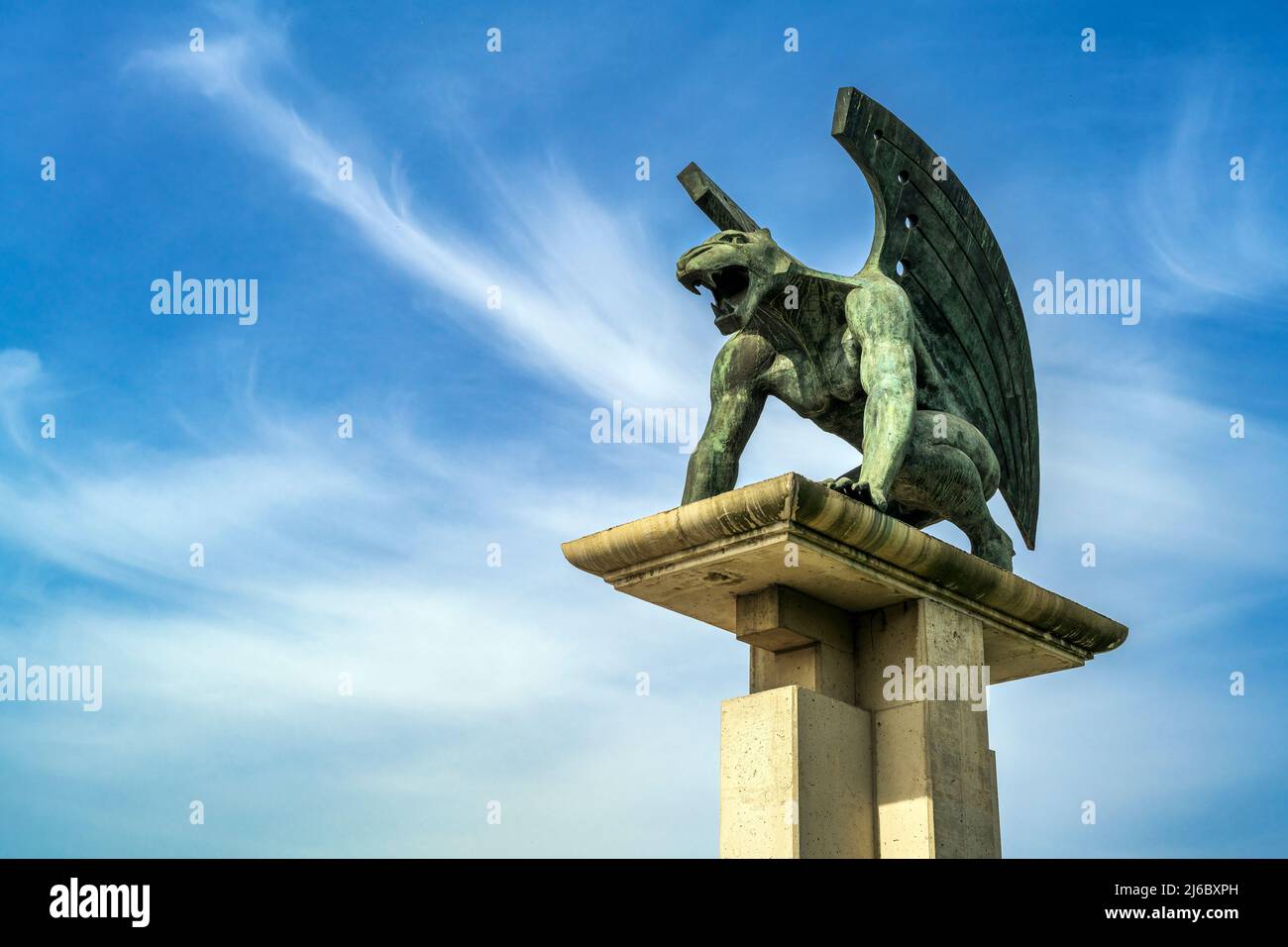 Scultura guardiana Gargoyle a Puente del Reino (Pont del Regne), Valencia, Spagna Foto Stock