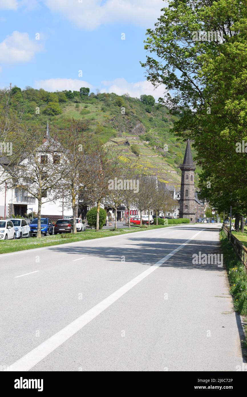 Strada principale di Hatzenport an der Mosel Foto Stock