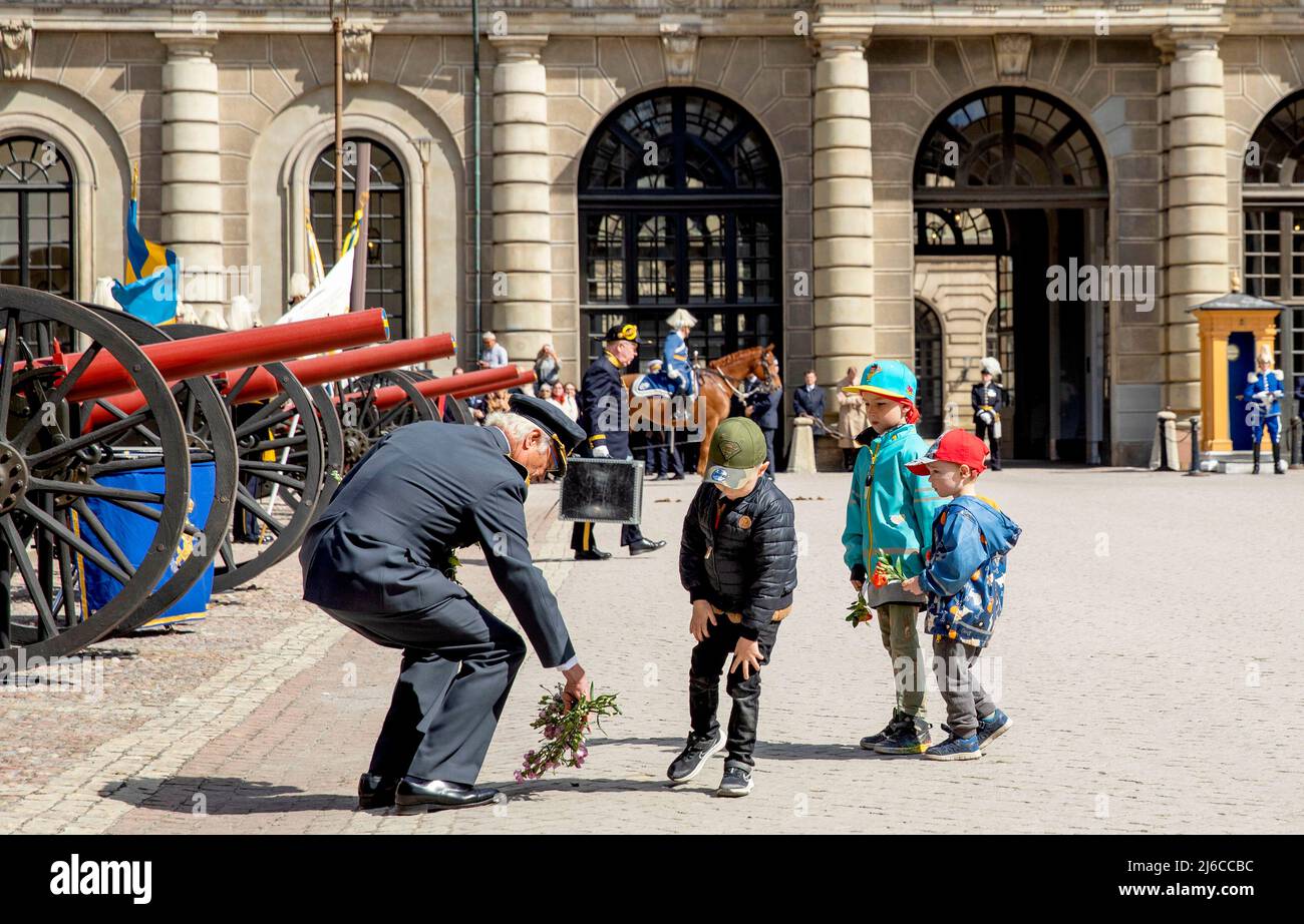 Re Carl Gustaf XVI di Svezia al Palazzo reale di Stoccolma, il 30 aprile 2022, in occasione del compleanno di Re Carl Gustafs 76th Foto: Albert Nieboer / Olanda OUT / Point de Vue OUT Foto Stock
