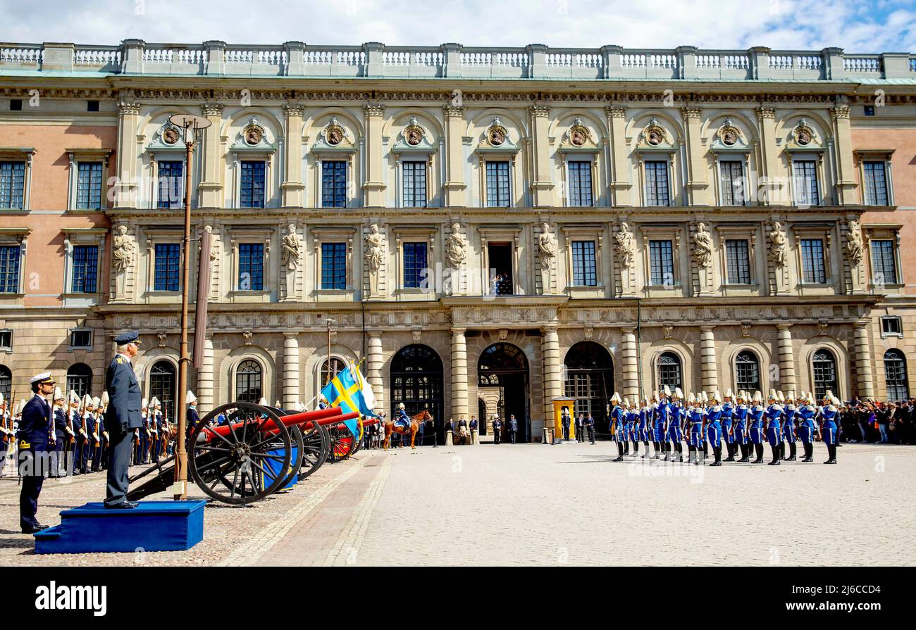 Re Carl Gustaf XVI di Svezia al Palazzo reale di Stoccolma, il 30 aprile 2022, in occasione del compleanno di Re Carl Gustafs 76th Foto: Albert Nieboer / Olanda OUT / Point de Vue OUT Foto Stock