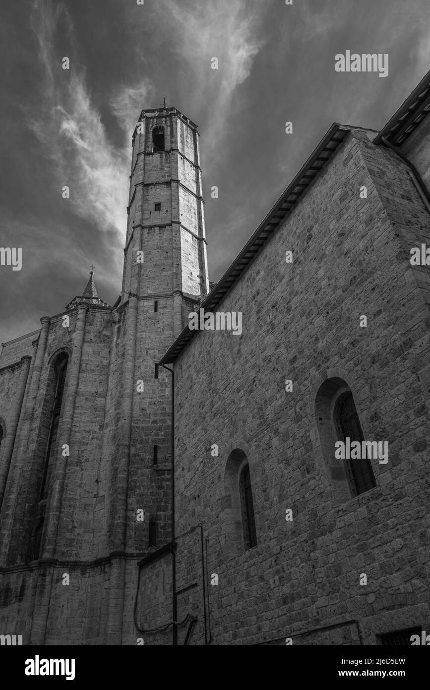 La chiesa di San Francesco ad Ascoli Piceno è considerata una delle migliori opere italiane di architettura francescana, nonché la più rappresentativa Foto Stock