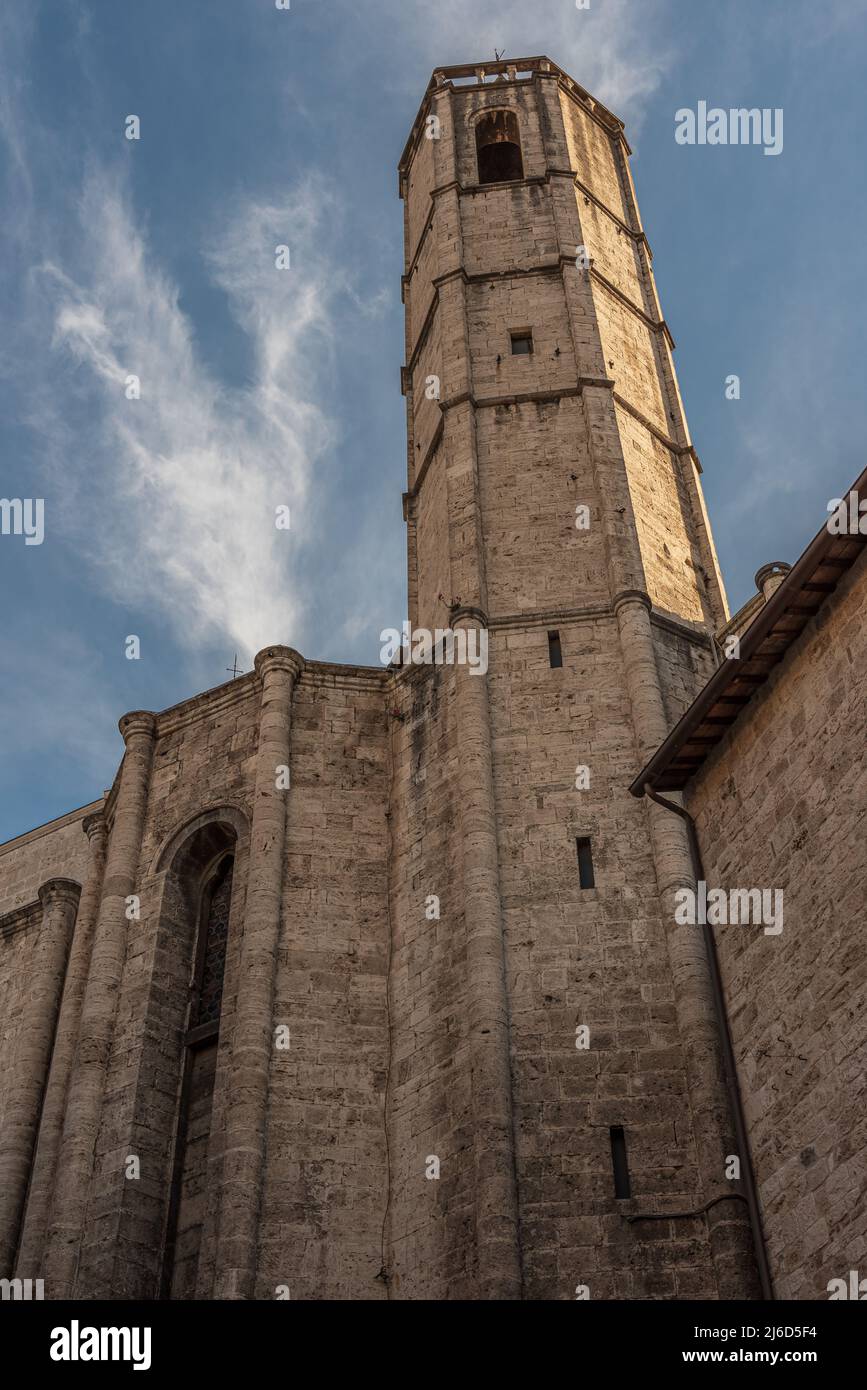 La chiesa di San Francesco ad Ascoli Piceno è considerata una delle migliori opere italiane di architettura francescana, nonché la più rappresentativa Foto Stock