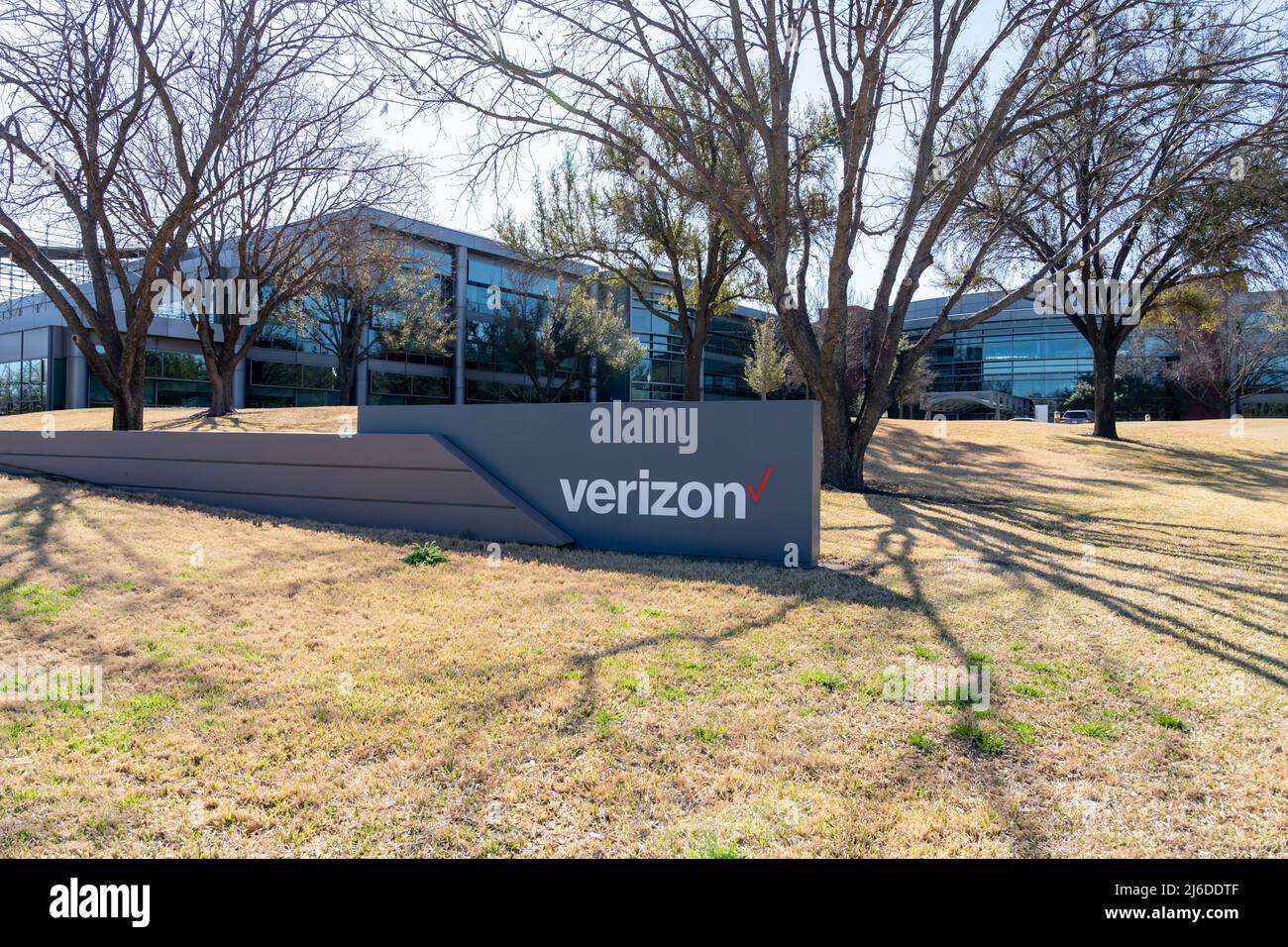 Irving, TX, USA - 20 marzo 2022: Il campus Verizon di Irving, Texas, USA. Verizon Communications Inc Foto Stock