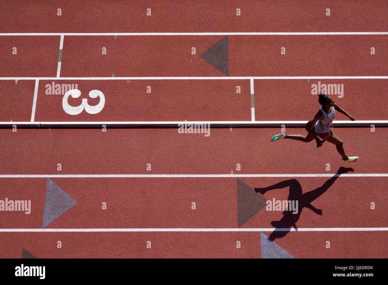 Bryannia Murphy corre la gamba di ancoraggio sul relè femminile Ohio state Buckeyes 4 x 400m che ha eseguito il miglior tempo di qualifica di 3:31,72 durante la 126th Pen Foto Stock