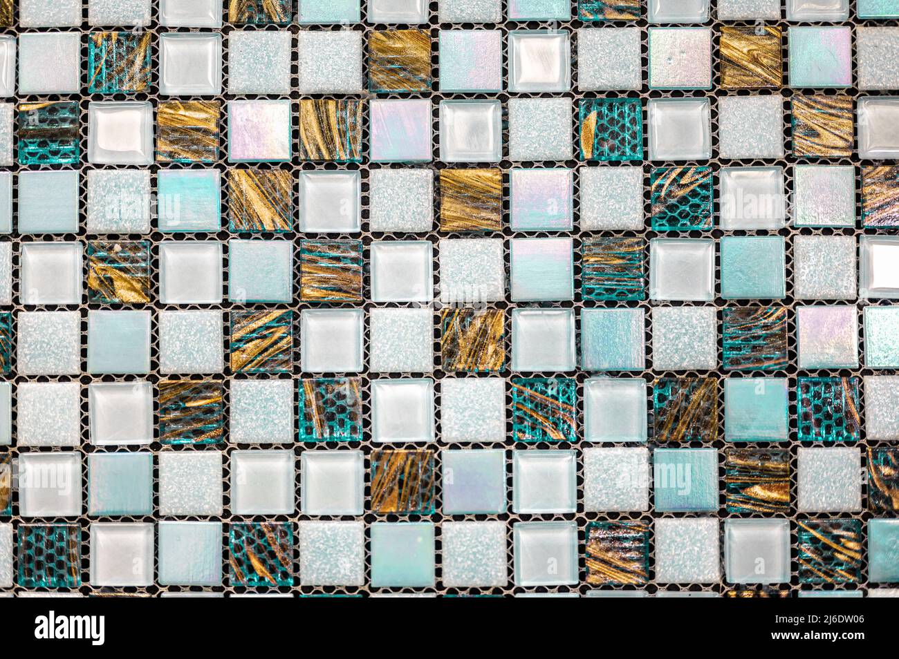 Colorate piastrelle Mosaiche astratte trama e sfondo. Texture mosaico colorato in ceramica. Fotogramma intero del pavimento piastrellato Foto Stock