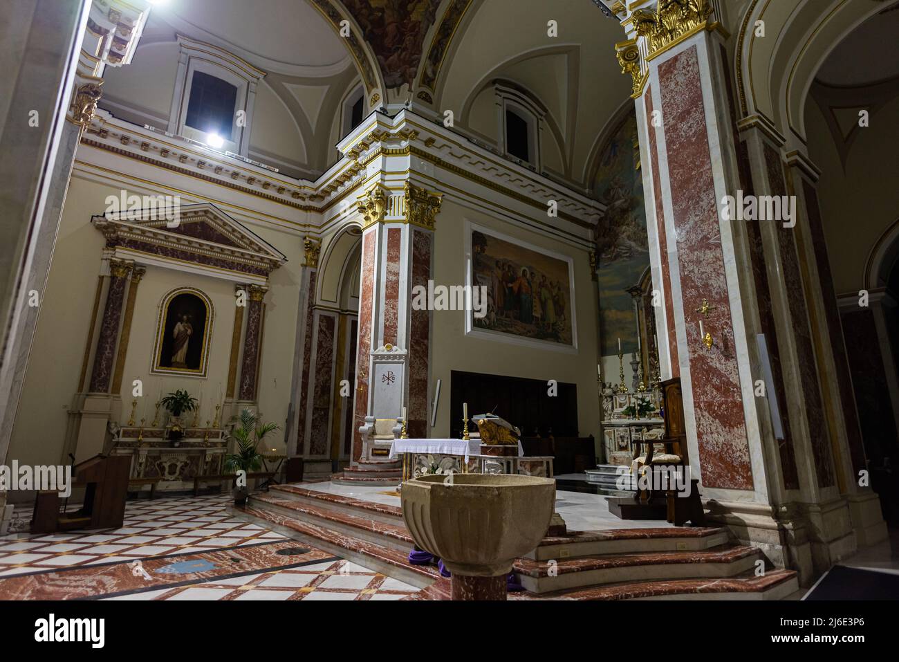 Isernia, Molise. La Cattedrale di San Pietro Apostolo è il più