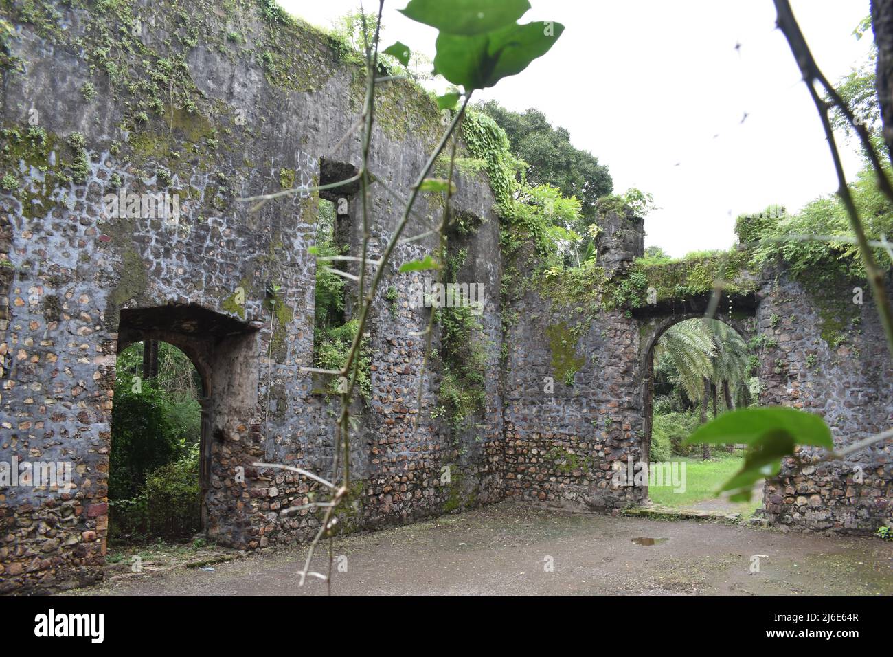 rovina medievale, forte vasai, maharashtra, india Foto Stock