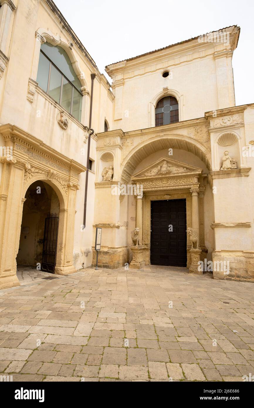 La costruzione dell'ex monastero dell'Ordine Carmelitano iniziò nel 1586. Nardo, Puglia, Italia. Foto Stock